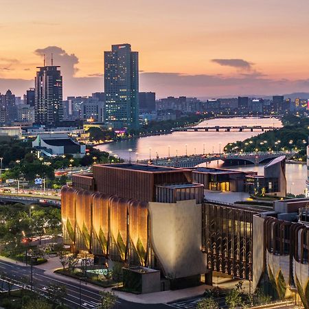 Shangri-La Ningbo - The Three Rivers Intersection Hotel Exterior photo