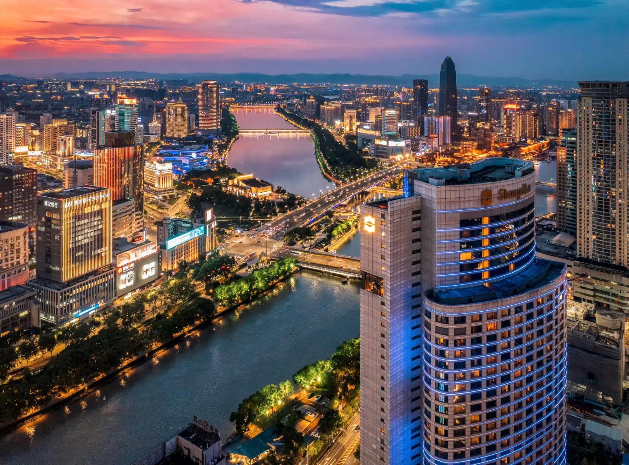 Shangri-La Ningbo - The Three Rivers Intersection Hotel Exterior photo